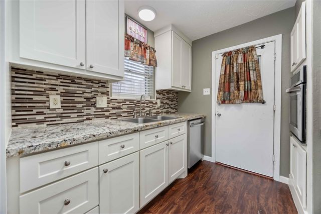 9707 Rapid River Lane, Houston, TX 77086