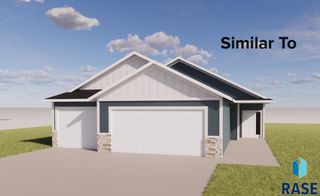 7233 E Waters Edge Pl, Sioux Falls, SD 57110