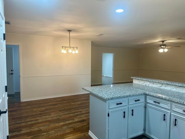 209 Chestnut, Van, TX 75790