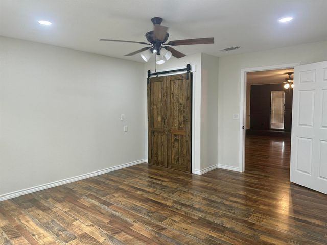 209 Chestnut, Van, TX 75790