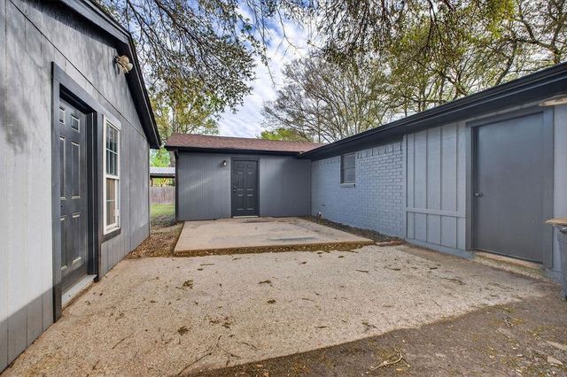 209 Chestnut, Van, TX 75790