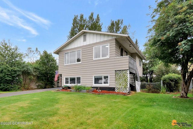 4931 E 5th Avenue, Anchorage, AK 99508