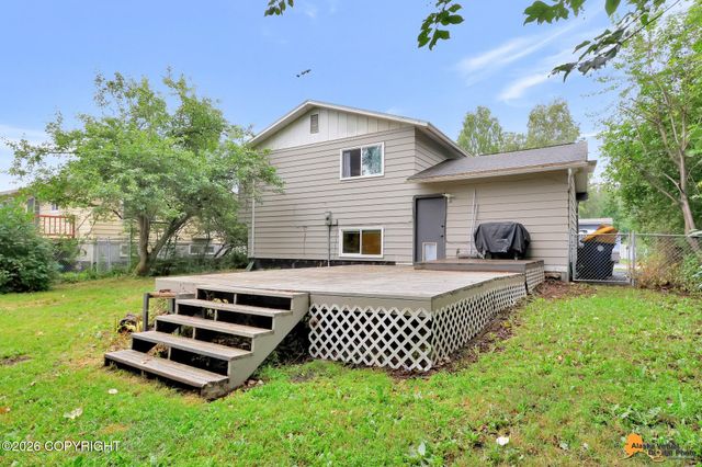 4931 E 5th Avenue, Anchorage, AK 99508