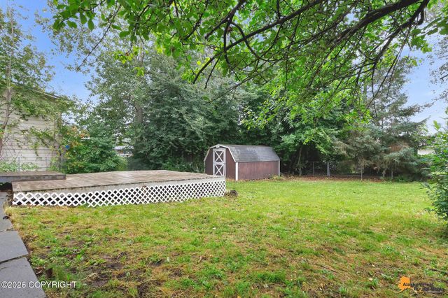 4931 E 5th Avenue, Anchorage, AK 99508