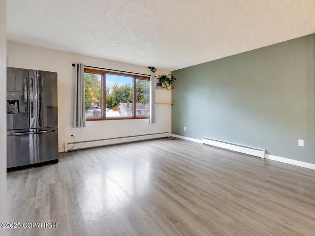 4931 E 5th Avenue, Anchorage, AK 99508