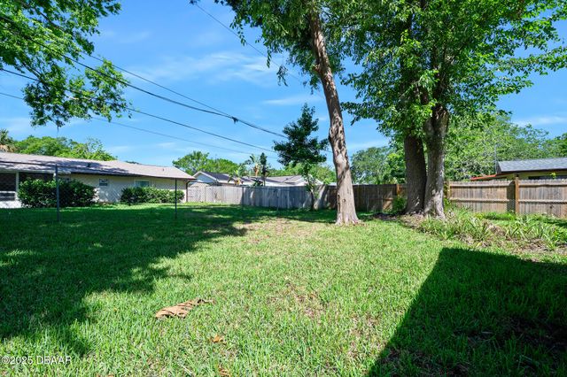 1972 Red Cedar Circle, South Daytona, FL 32119