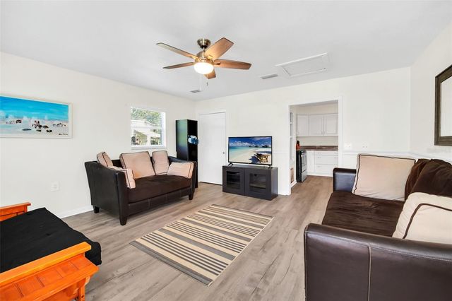 5 SE OCALE WAY, Summerfield, FL 34491