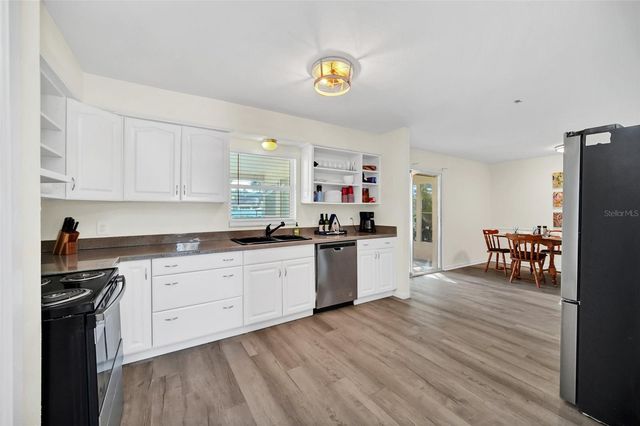 5 SE OCALE WAY, Summerfield, FL 34491