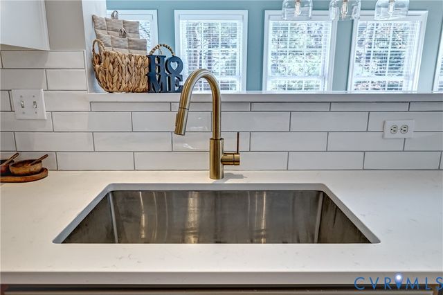 5611 Bosworth Ct, Glen Allen, VA 23059