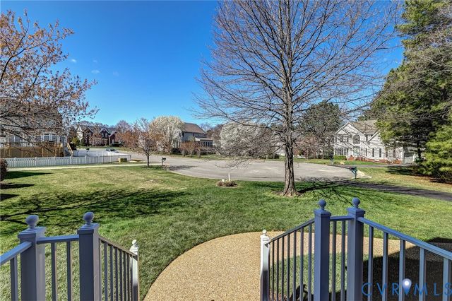 5611 Bosworth Ct, Glen Allen, VA 23059