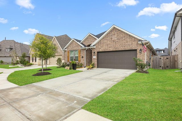 19330 Belmont Stakes Way, Tomball, TX 77377