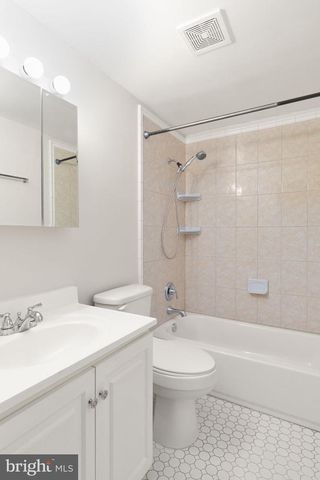 7 CASTELL CT, Baltimore, MD 21236