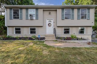 91 Wendell St, Athol, MA 01331