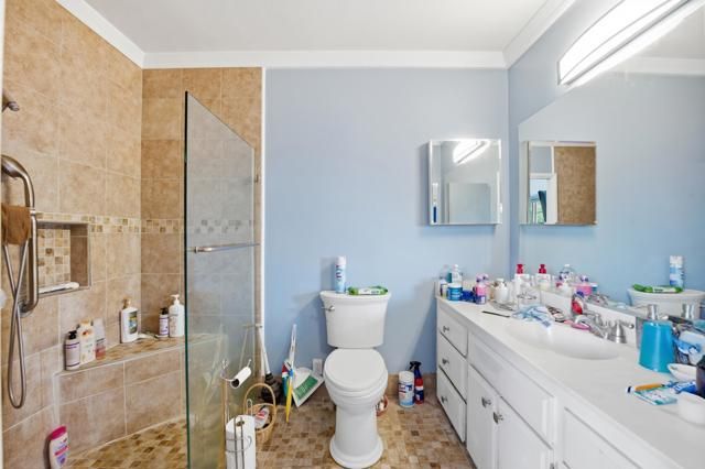 1650 N Broadway, Escondido, CA 92026