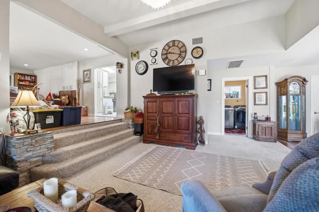 1650 N Broadway, Escondido, CA 92026