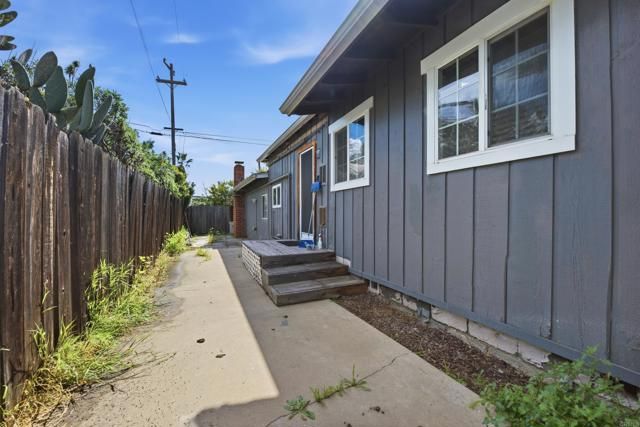 1650 N Broadway, Escondido, CA 92026