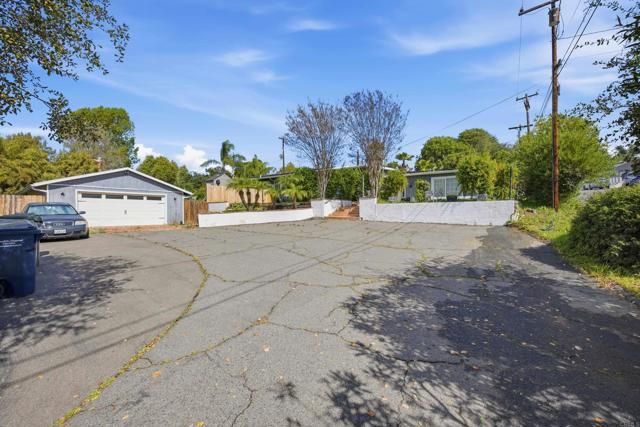 1650 N Broadway, Escondido, CA 92026