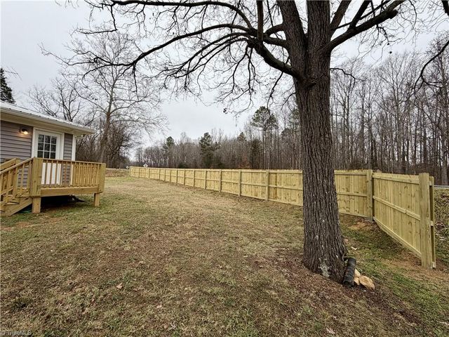 122 Old Fisher Ferry Road, Thomasville, NC 27360