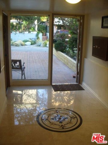 25 PRIVATEER Street, Marina Del Rey, CA 90292