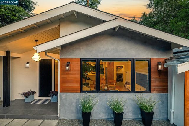 148 Draeger Drive, Moraga, CA 94556