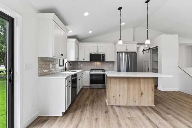 10717 Lincoln Street NE, Blaine, MN 55434