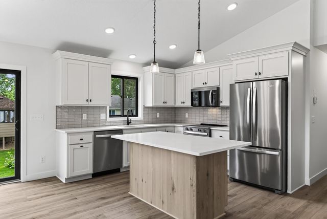 10717 Lincoln Street NE, Blaine, MN 55434