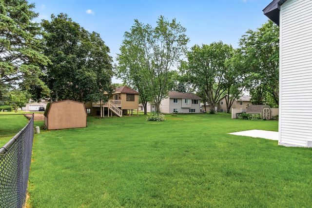 10717 Lincoln Street NE, Blaine, MN 55434