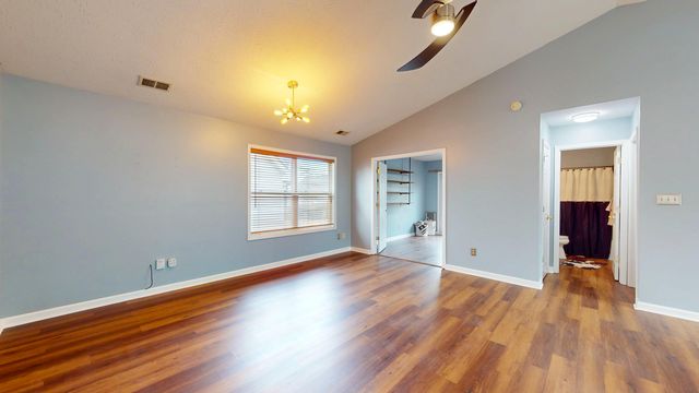 525 Old Manse Court, Lexington, KY 40517