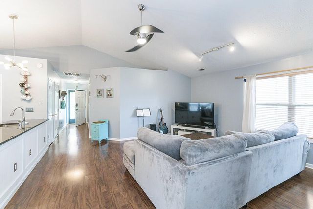 525 Old Manse Court, Lexington, KY 40517