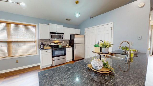 525 Old Manse Court, Lexington, KY 40517