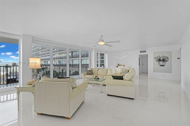 4280 Galt Ocean Dr 2F, Fort Lauderdale, FL 33308