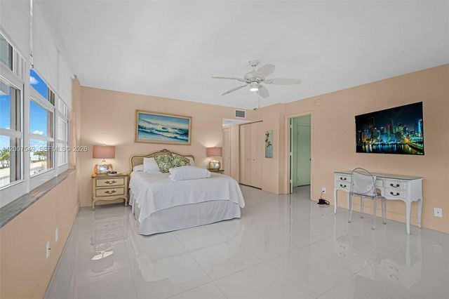 4280 Galt Ocean Dr 2F, Fort Lauderdale, FL 33308
