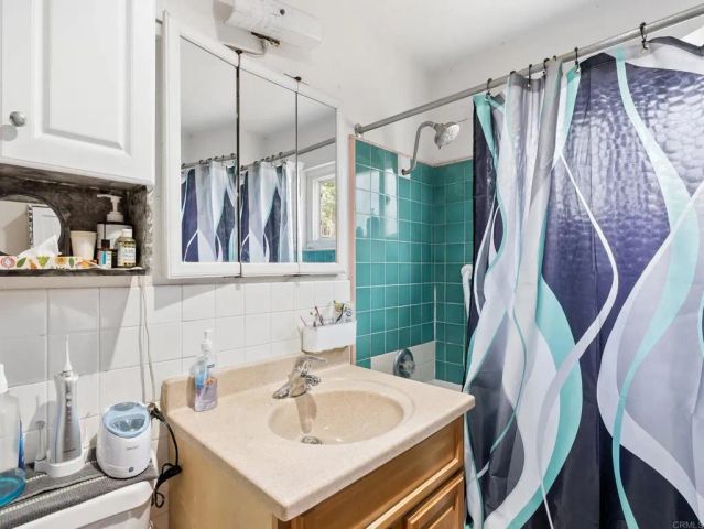 9620 Los Coches Road, Lakeside, CA 92040