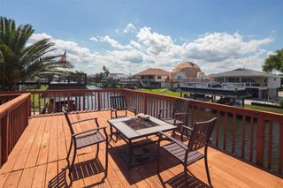 1006 Redfish Street, Bayou Vista, TX 77563