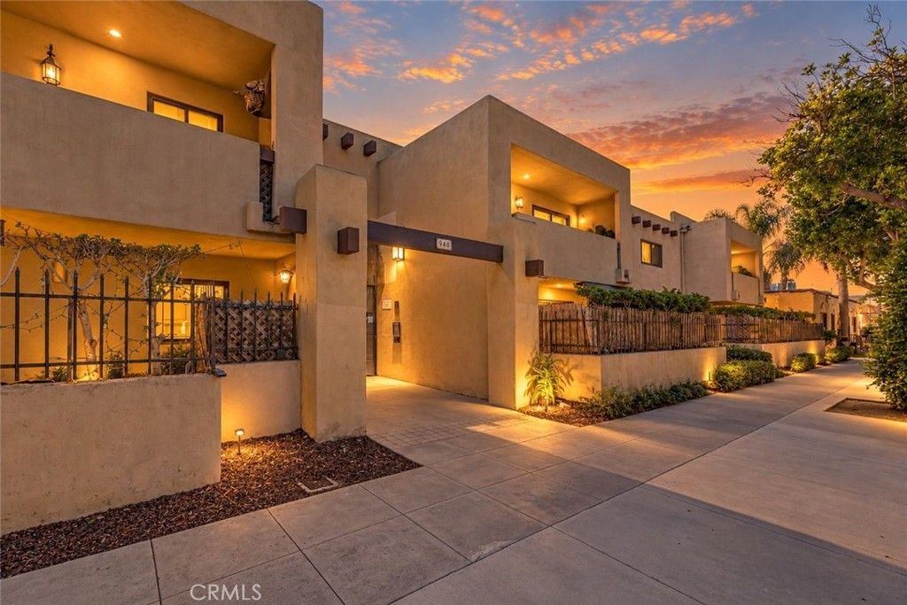 940 E 3rd 21, Long Beach, CA 90802 — exterior