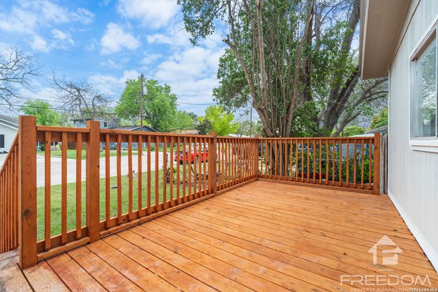 1824 Katy St, New Braunfels, TX 78130