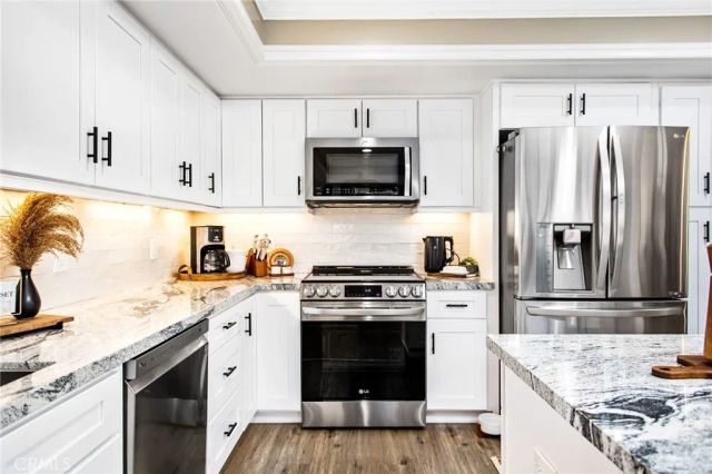 22616 Canyon Club Drive, Canyon Lake, CA 92587