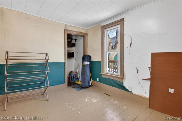 6756 W Beard Road, Perry, MI 48872