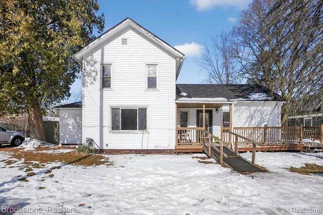 6756 W Beard Road, Perry, MI 48872