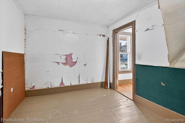 6756 W Beard Road, Perry, MI 48872