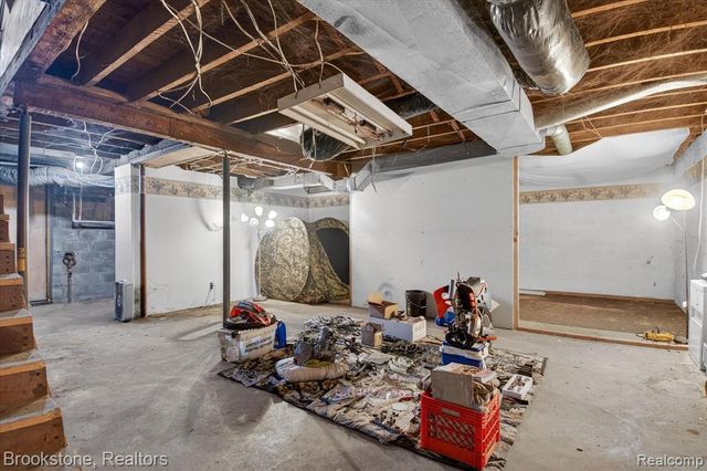 6756 W Beard Road, Perry, MI 48872