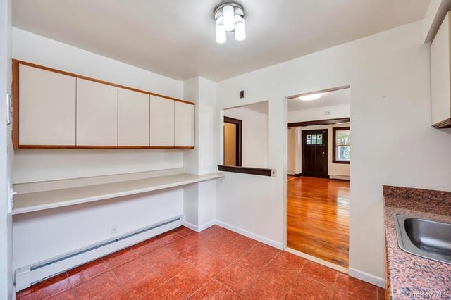 8343 261st Street, Glen Oaks, NY 11004