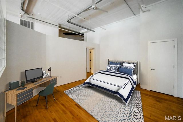 1010 Saint Charles Street 1002, St Louis, MO 63101