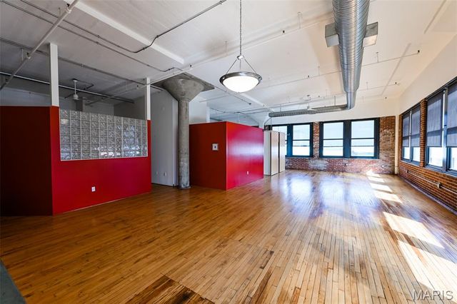 1010 Saint Charles Street 1002, St Louis, MO 63101