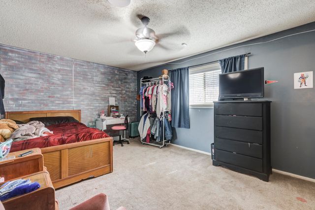 2503 N 2nd Street, Tahoka, TX 79373