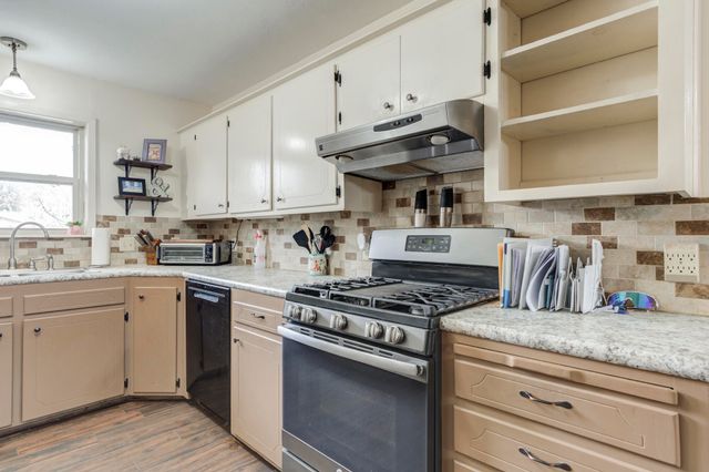 2503 N 2nd Street, Tahoka, TX 79373