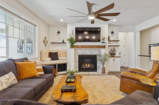 4555 Gray Wolf Lane, Castle Rock, CO 80104