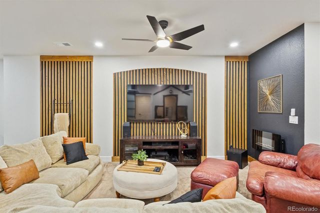 4555 Gray Wolf Lane, Castle Rock, CO 80104