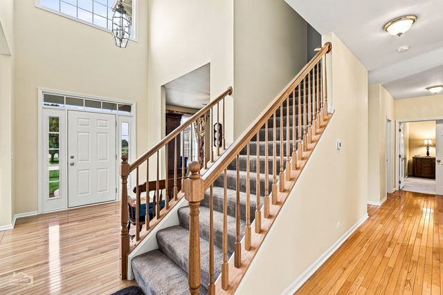 7878 Redtail Drive, Crystal Lake, IL 60014