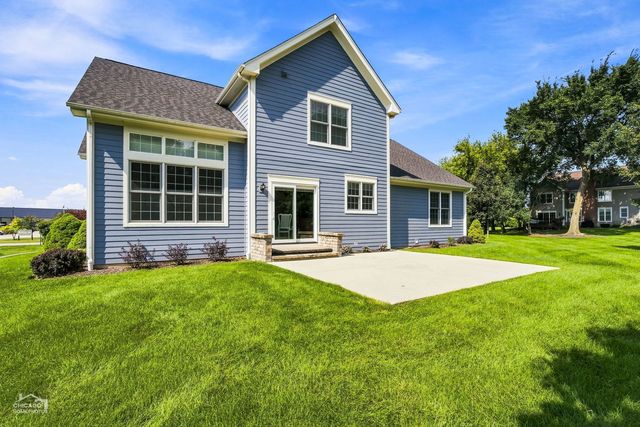 7878 Redtail Drive, Crystal Lake, IL 60014